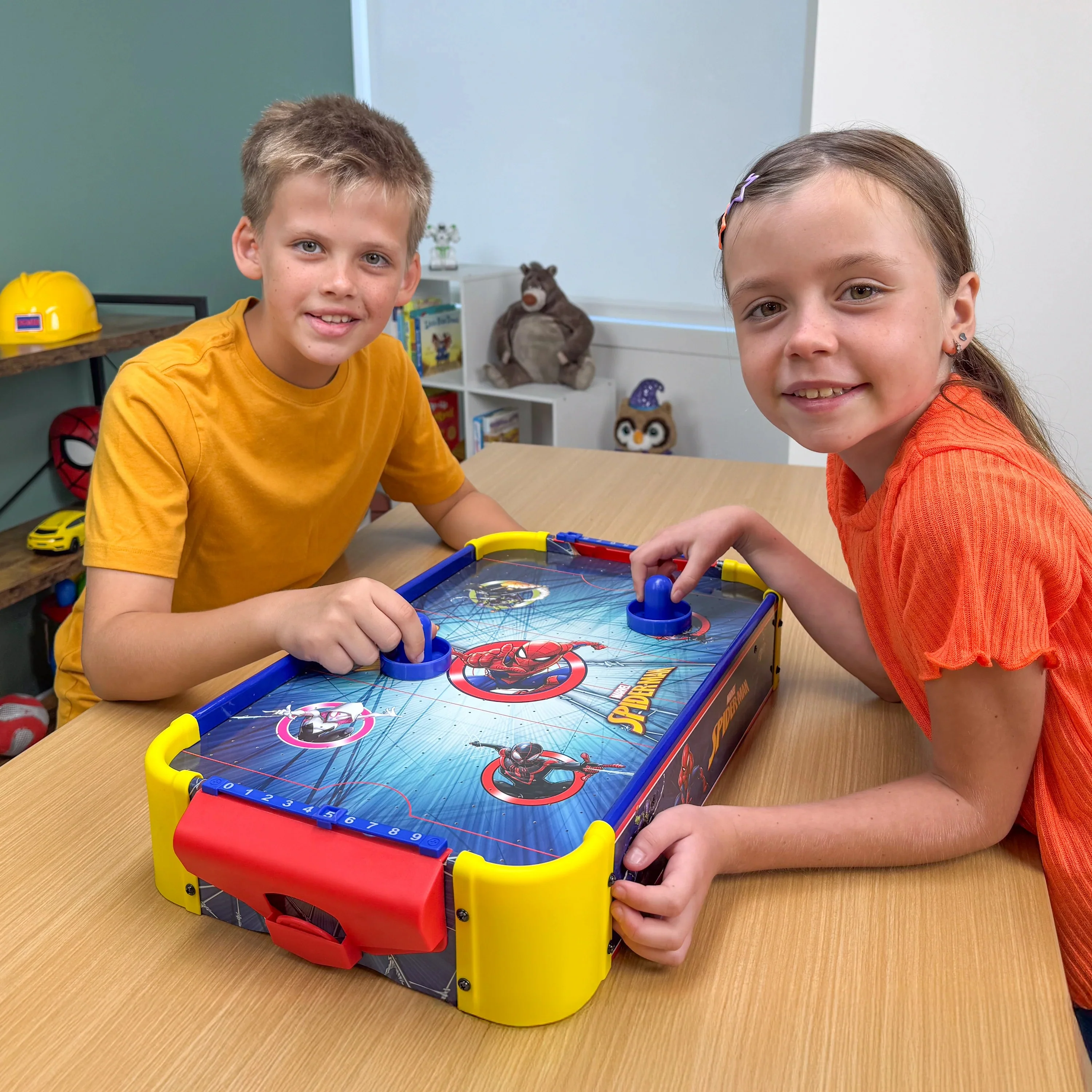 Marvel Spider-Man Electric Tabletop Air Hockey (Wood) - Image 7
