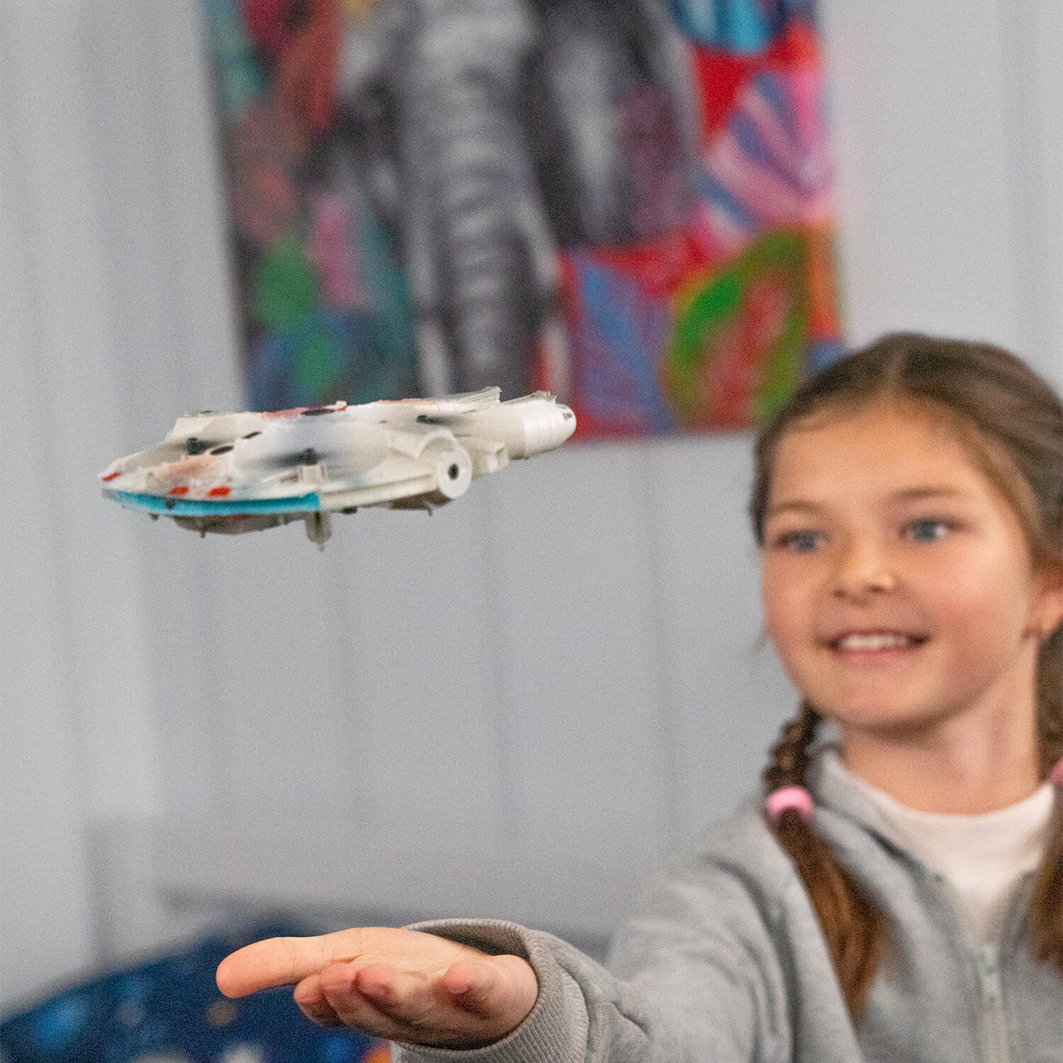 Star Wars Millennium Falcon Motion-Sensing Quadcopter - Image 7